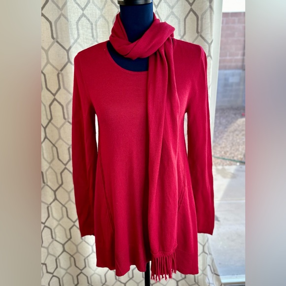 Alfani Red Viscose Wool Blend Swing Crew Neck Sweater w/ Removable Scarf - Picture 3 of 17